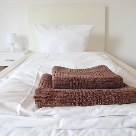 Bnb Potsdamer Platz - Rooms & Apartments Берлин Стая снимка